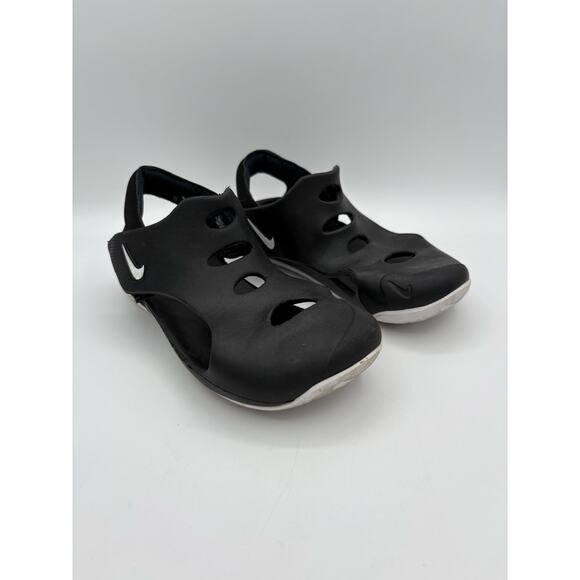 Nike Black Close Toe Sandals Size 2 Youth - Picture 1 of 8